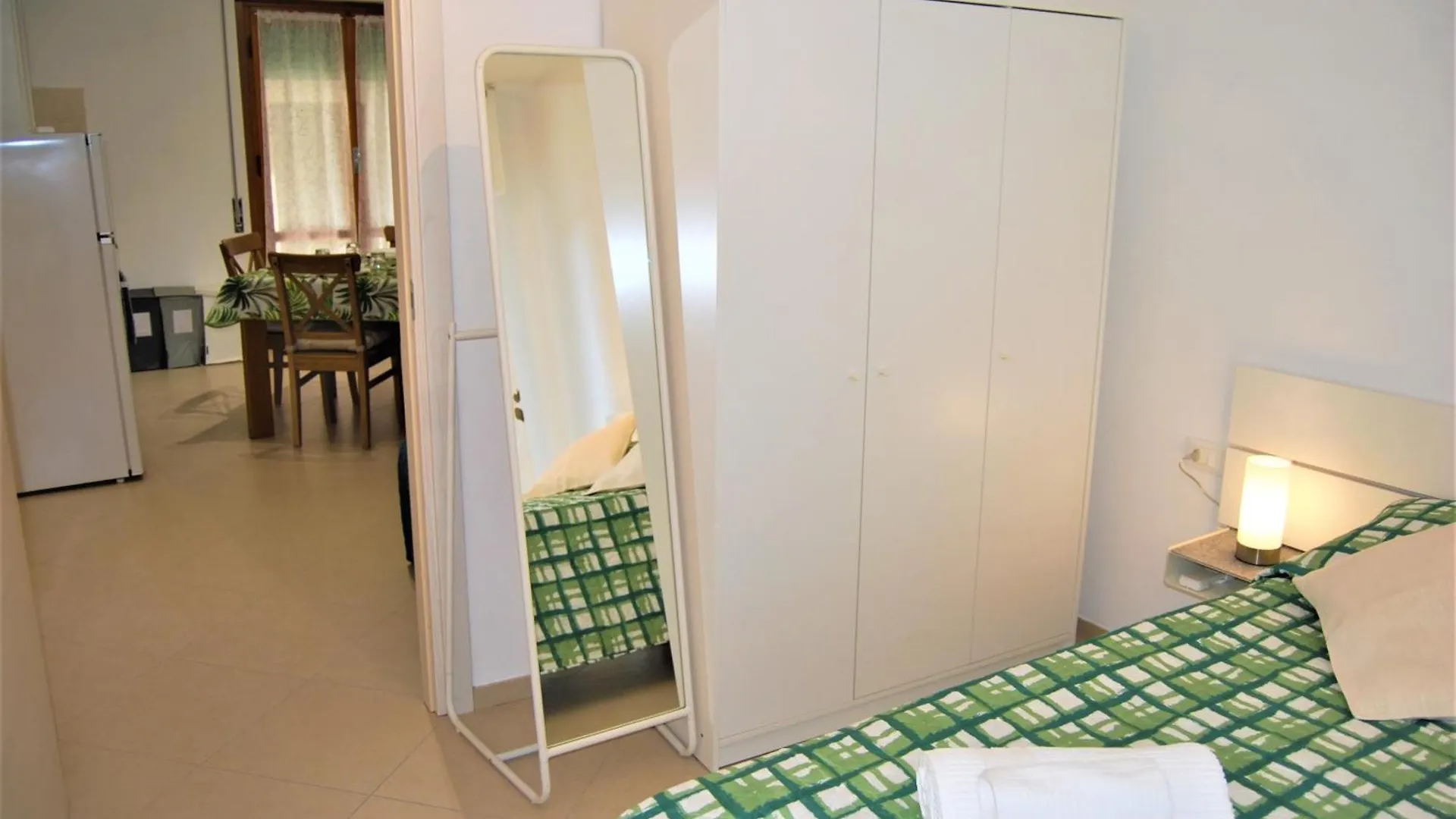 Case Di Rosita Pietra Ligure 0*,